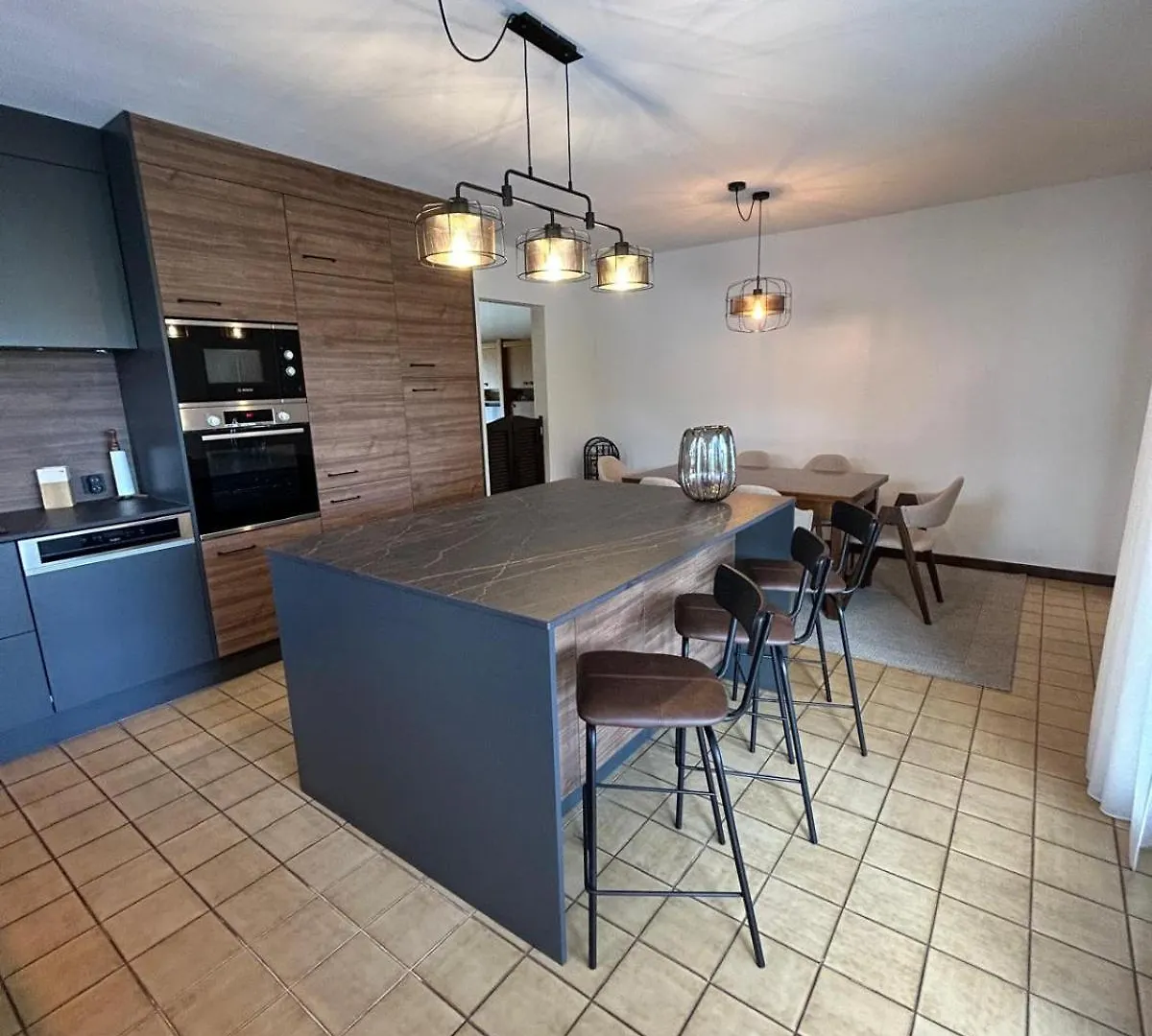 Сasa de vacaciones Beautiful Family Home Armoy